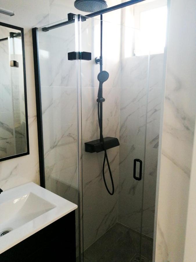 Evita Studio Apartment Karlovac Extérieur photo